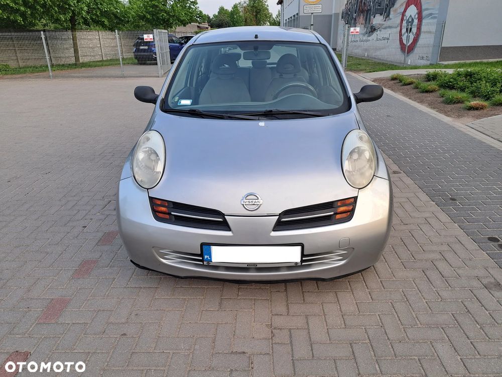 Nissan Micra - 1