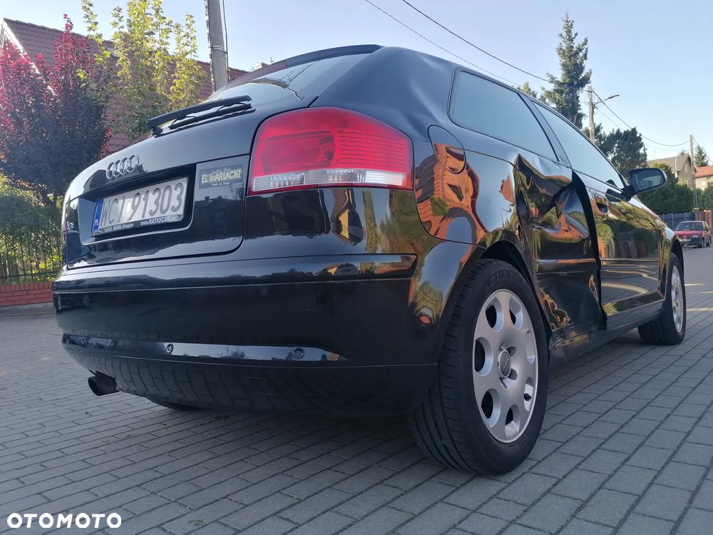 Audi A3 1.6 Attraction - 32