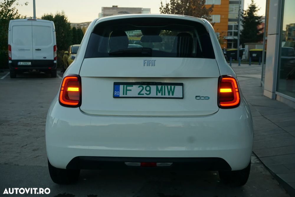 Fiat 500E - 6