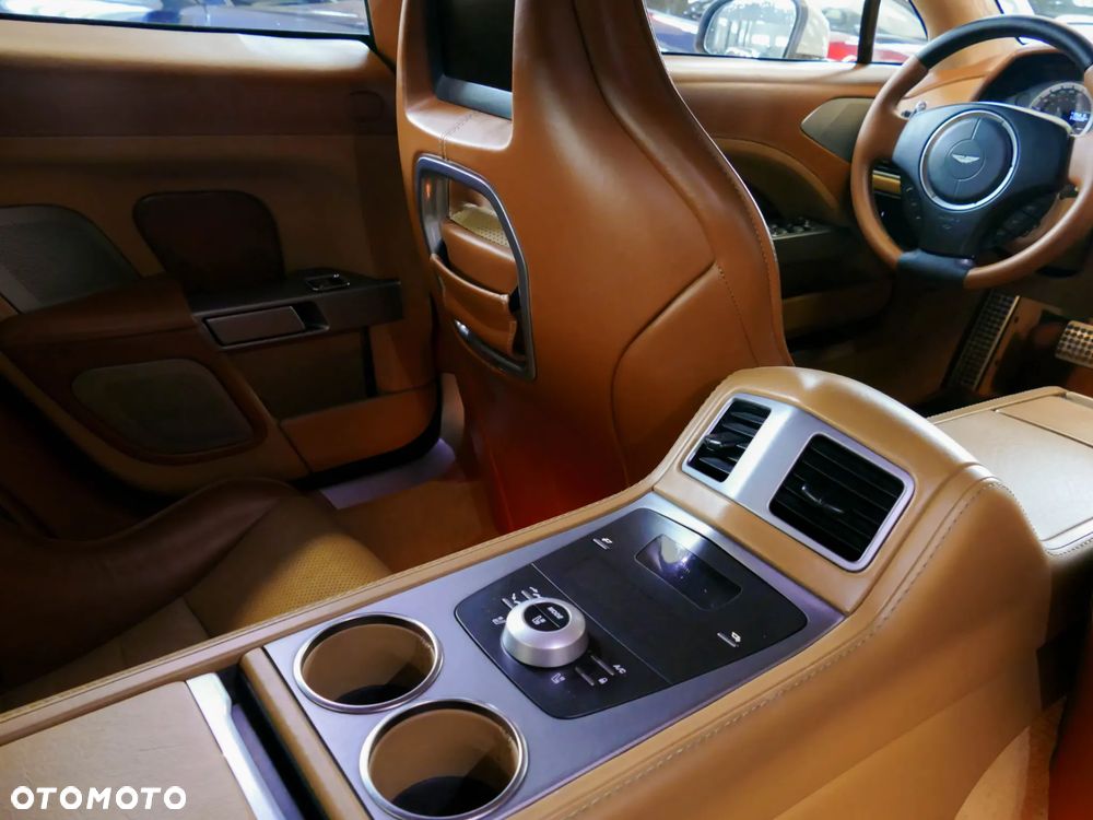 Aston Martin Rapide Luxe Touchtronic II - 28