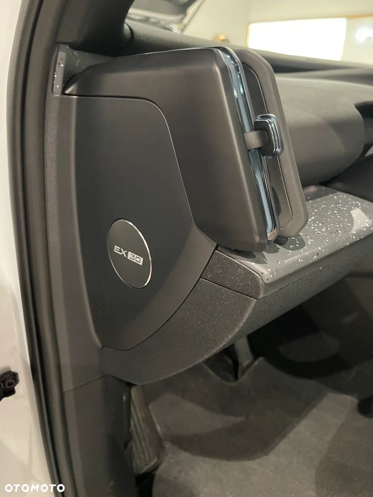 Volvo EX30 69kWh Single Motor Long Range Ultra - 12
