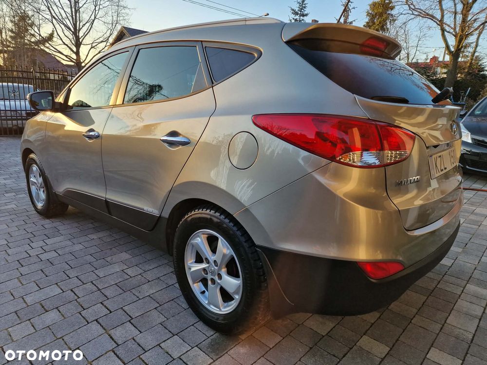Hyundai ix35 2.0 CRDi 4WD Automatik Premium - 4