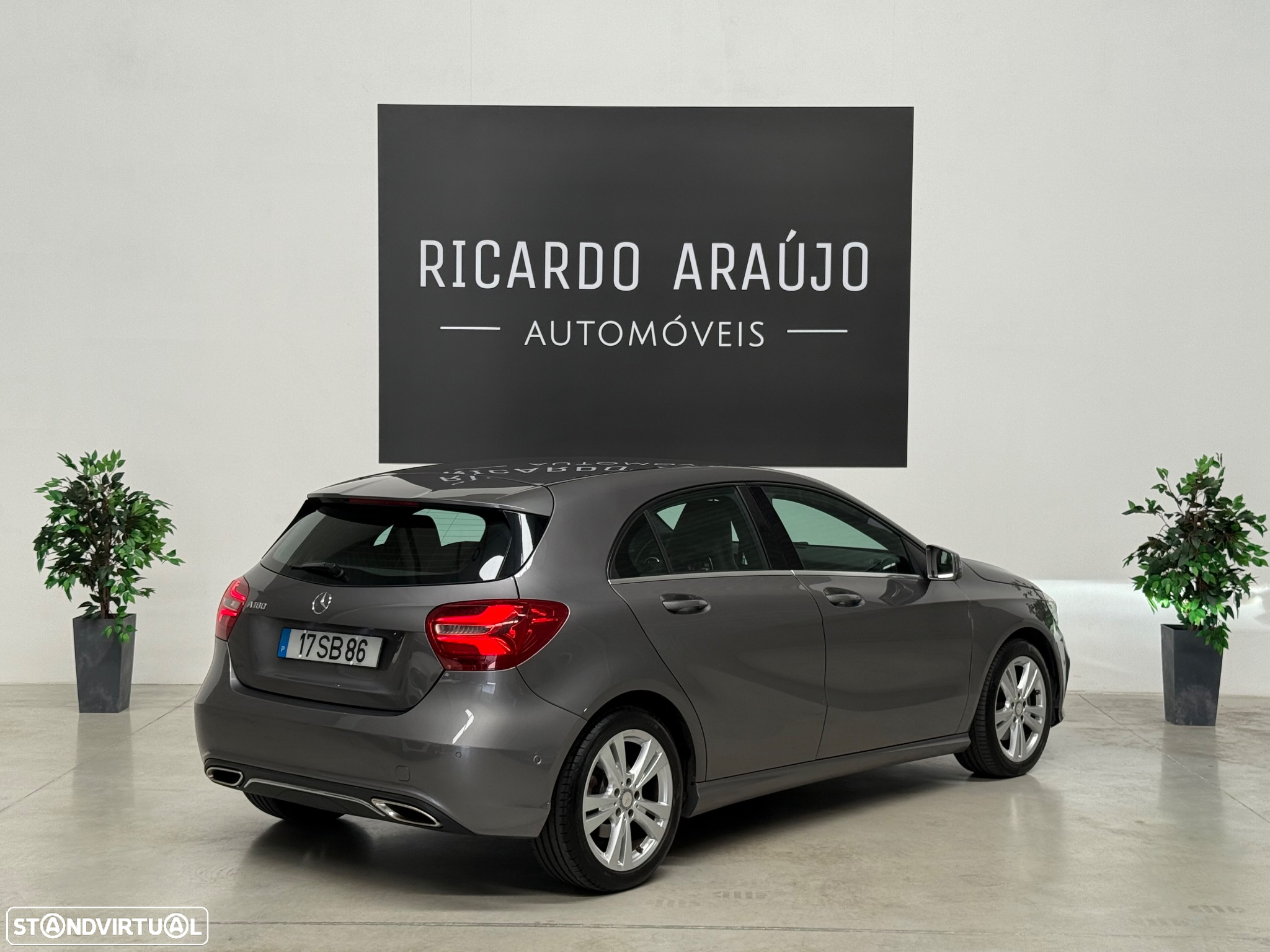 Mercedes-Benz A 180 Dynamic Edition - 4