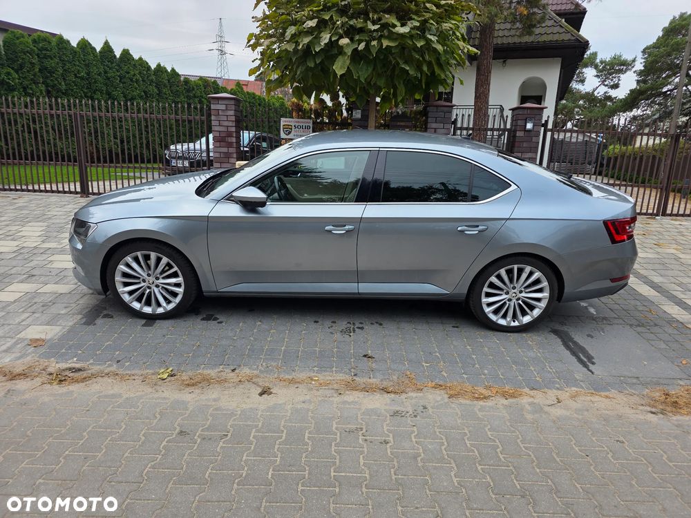 Skoda Superb 1.5 TSI ACT Style DSG - 4