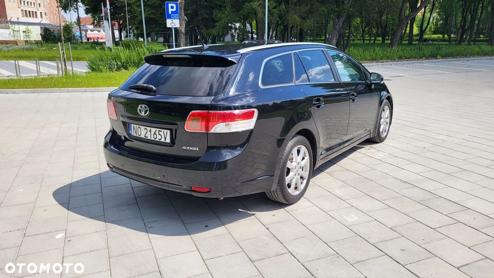 Toyota Avensis 2.0 D-4D 2010 - 4