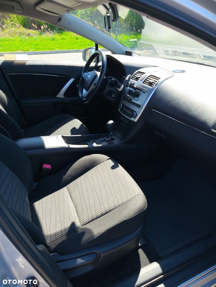 Toyota Avensis 1.8 Active MS - 13