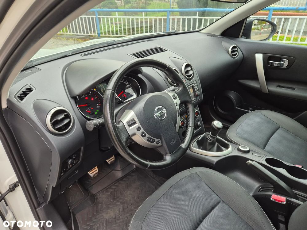 Nissan Qashqai 1.6 dCi TEKNA+ - 17