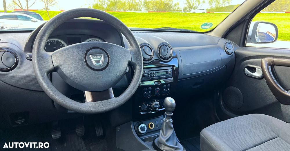 Dacia Duster 1.6 16V 105 4x4 Laureate - 7