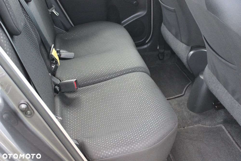 Toyota Yaris 1.33 VVT-i Executive - 22