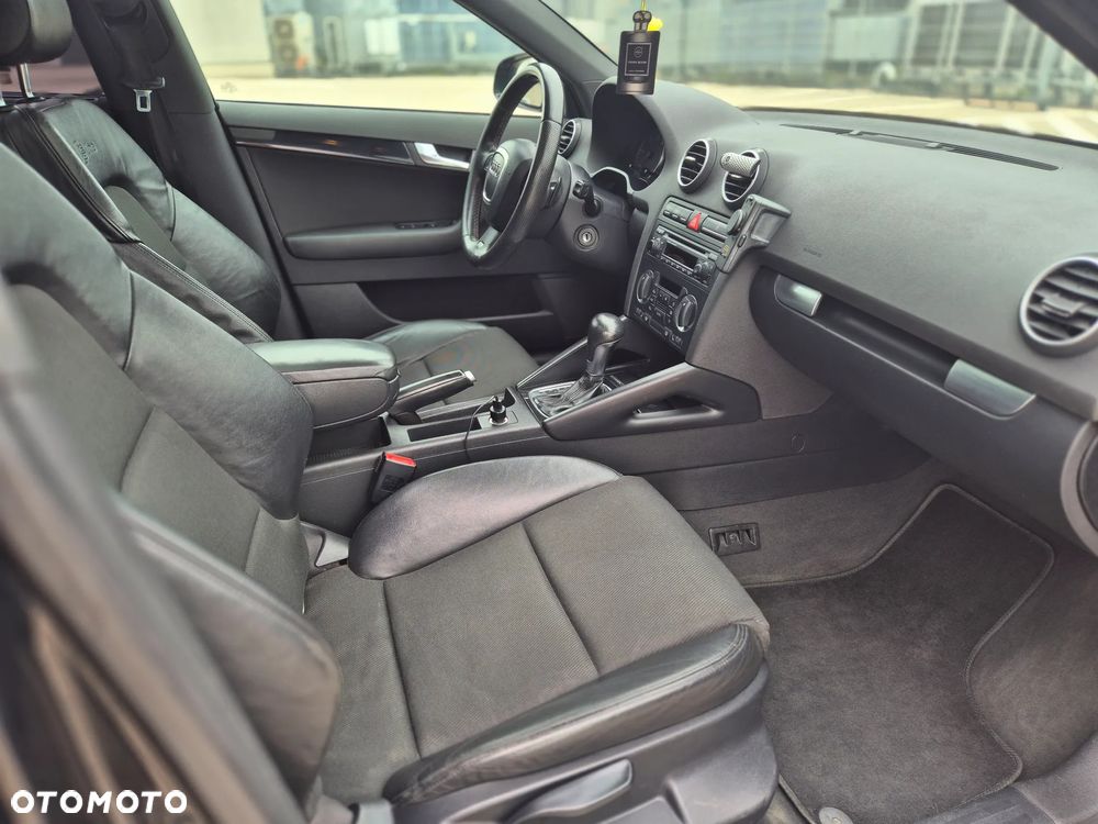Audi A3 Sportback 2.0 TDI DPF (DSG) S tronic S line Sportpaket plus - 19