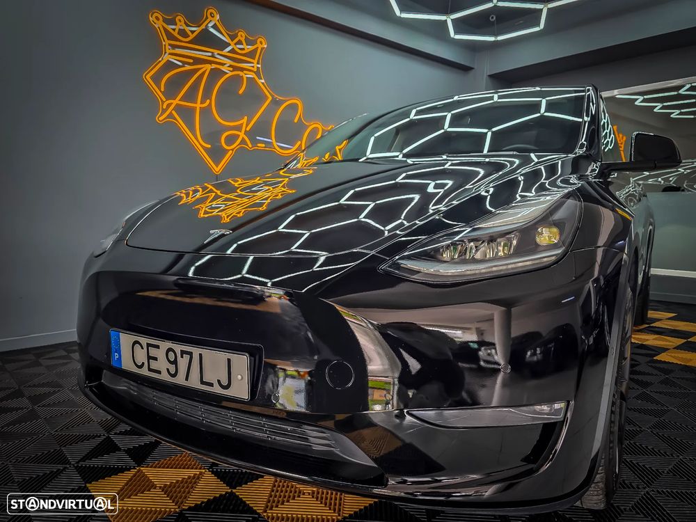 Tesla Model Y Long Range Dual Motor AWD - 4