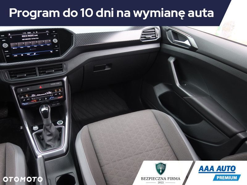 Volkswagen T-Cross - 10