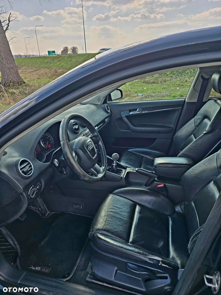 Audi A3 Sportback 1.9 TDI DPF Ambiente - 16