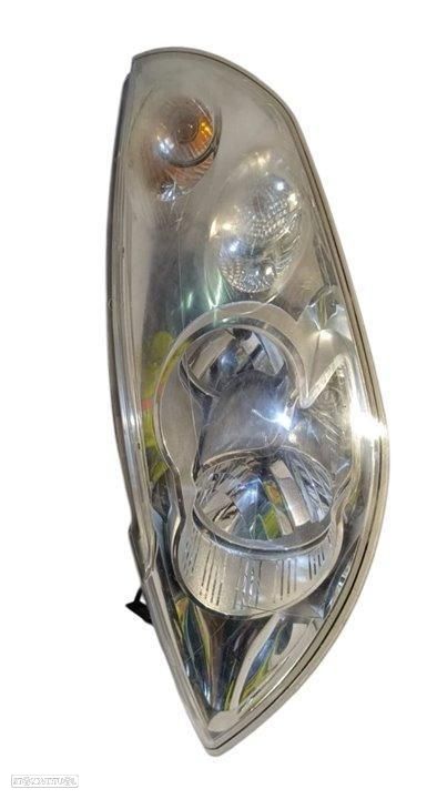 FAROL ESQUERDO RENAULT MASTER III FURGÓN - 1