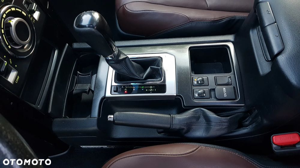 Toyota Land Cruiser 2.8 D-4D Automatik Executive - 35