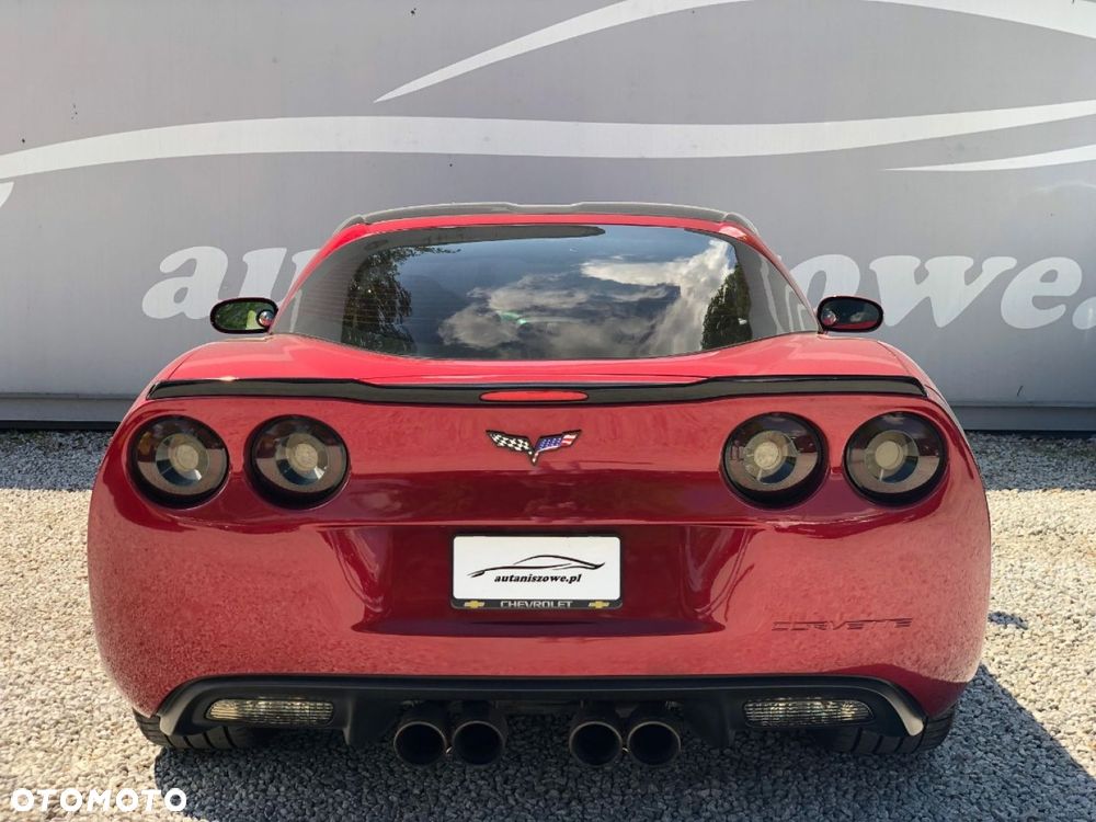 Chevrolet Corvette - 16