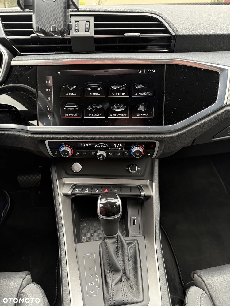 Audi Q3 Sportback - 16