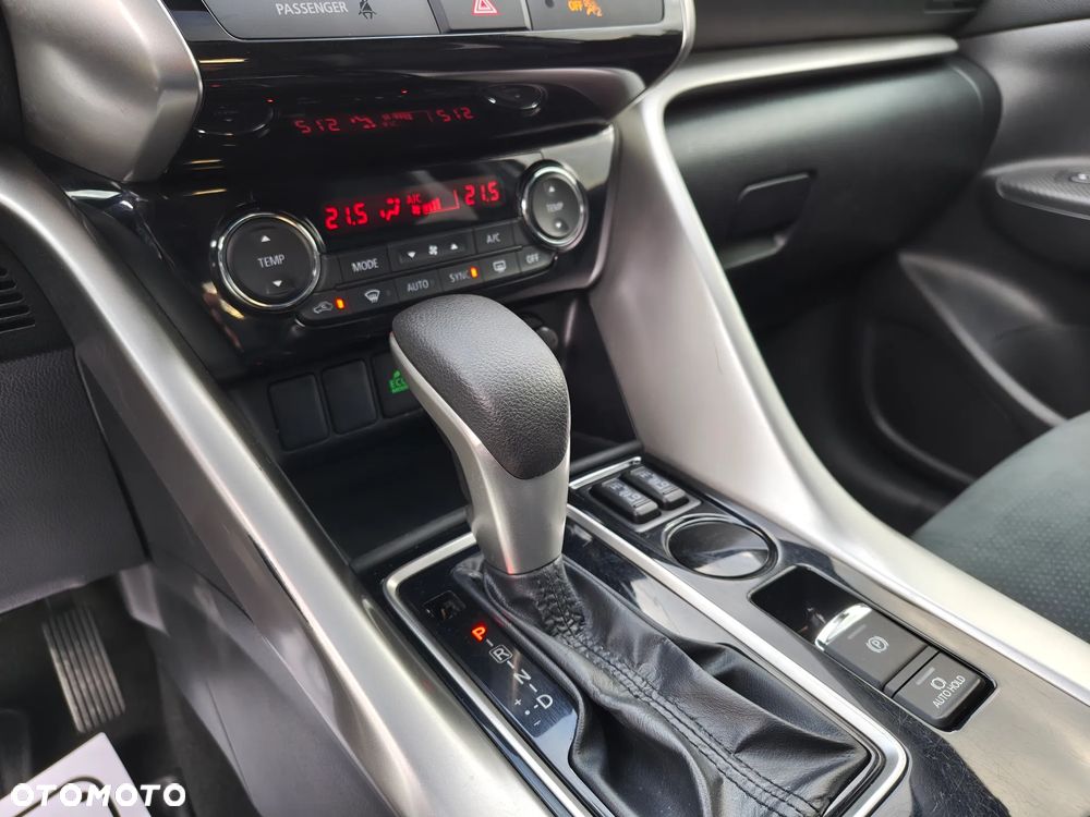 Mitsubishi Eclipse Cross - 16
