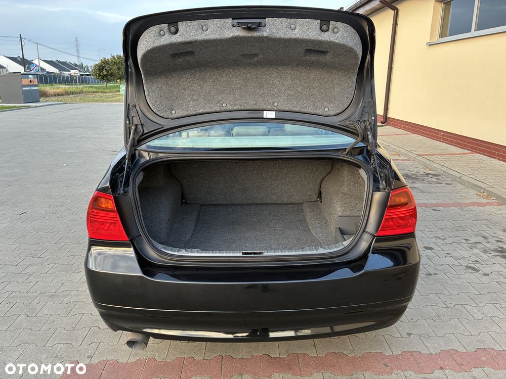 BMW Seria 3 320d - 9