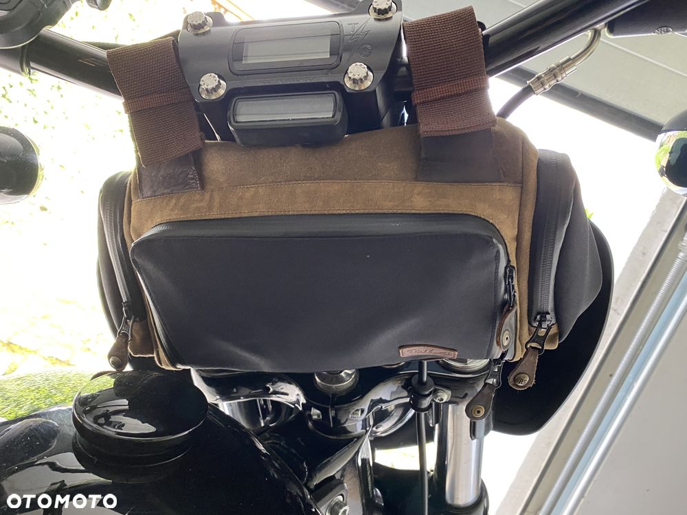 Harley-Davidson Softail Street Bob - 12