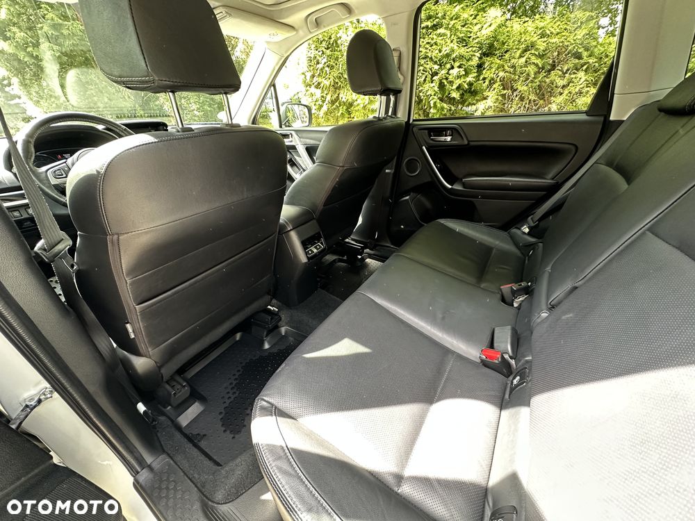 Subaru Forester 2.0 XT Platinum Lineartronic - 15