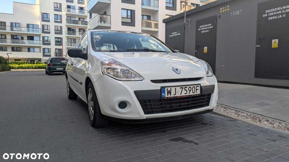 Renault Clio - 1