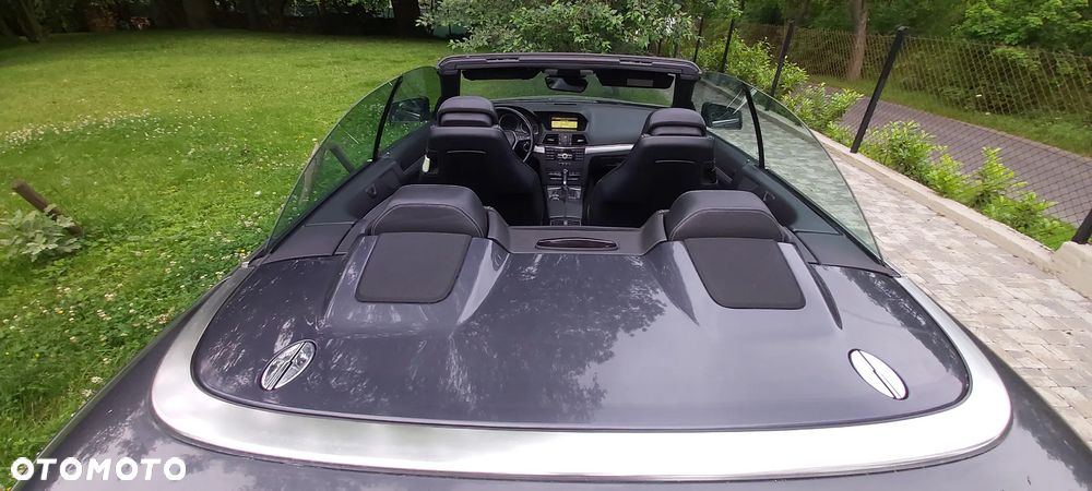 Mercedes-Benz Klasa E 220 CDI DPF Cabrio BlueEFFICIENCY Automatik Elegance - 22