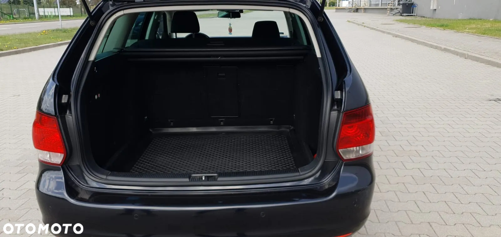 Volkswagen Golf Variant 1.6 TDI DPF Highline - 7