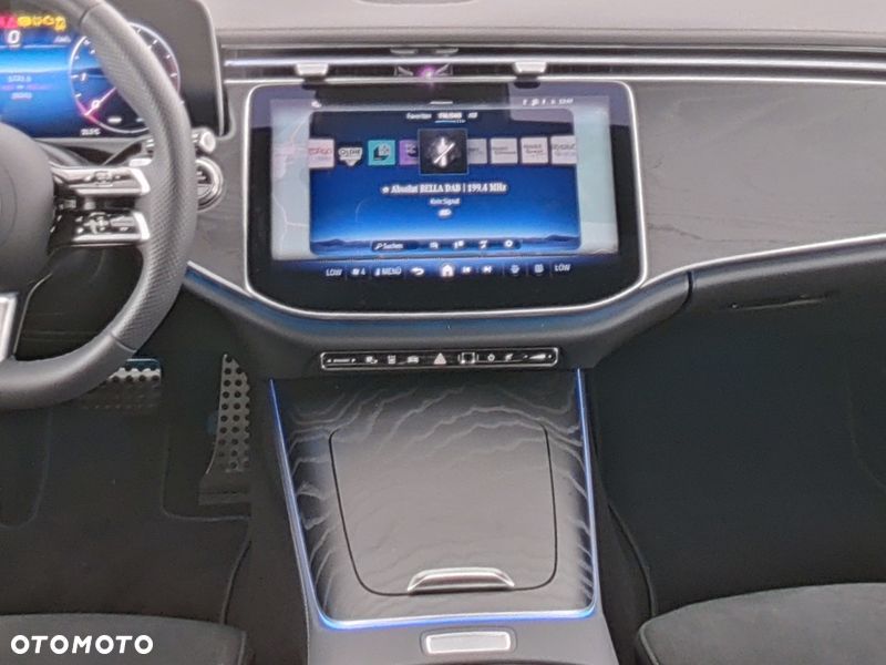 Mercedes-Benz Klasa E 220 d 4Matic 9G-TRONIC Edition AMG Line - 9