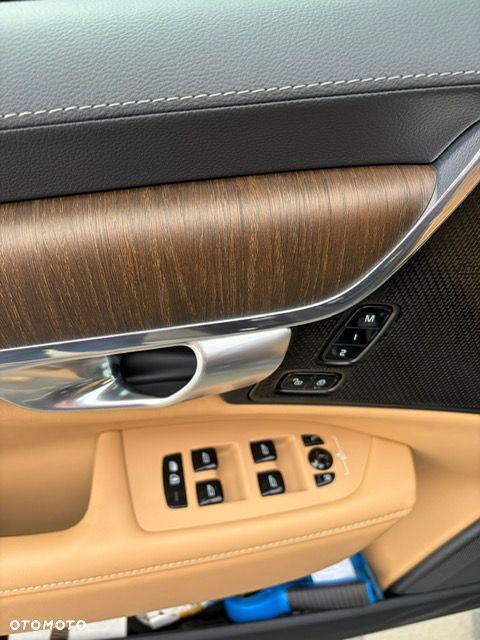 Volvo V90 Cross Country B4 D AWD Plus - 18