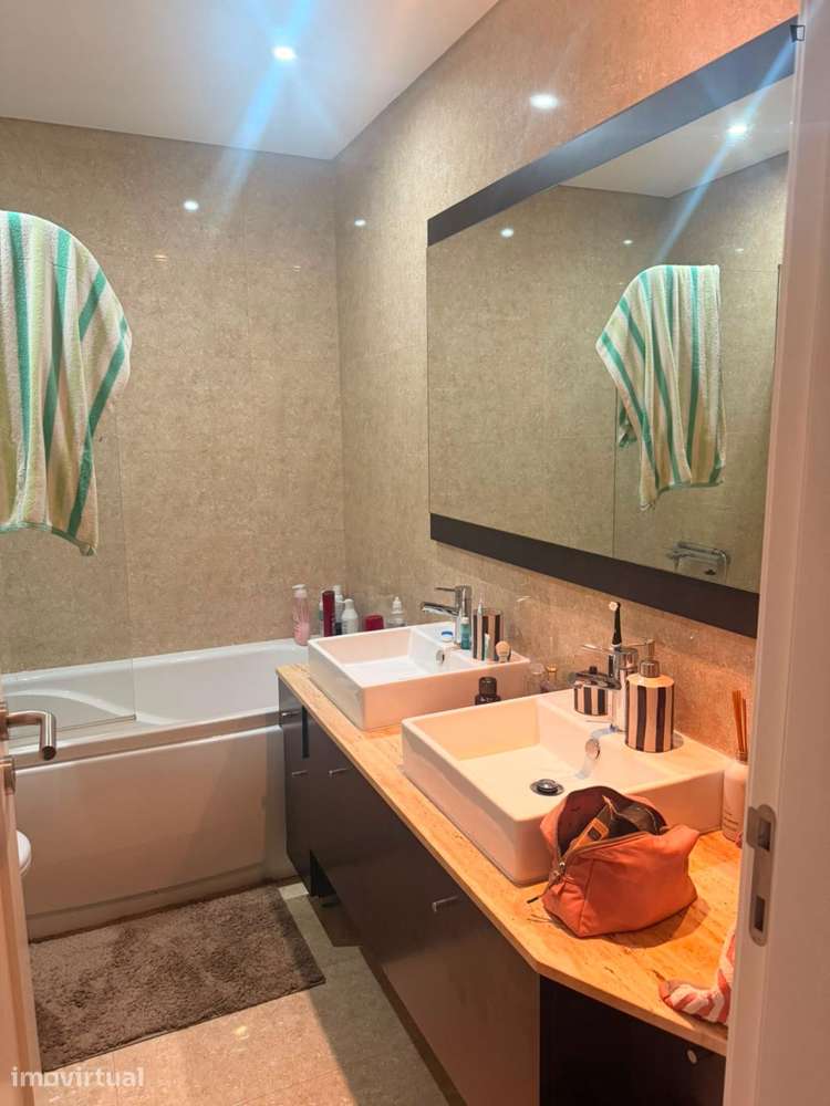 Quarto - localizado em Amadora Lisbon - Grande imagem: 3/5