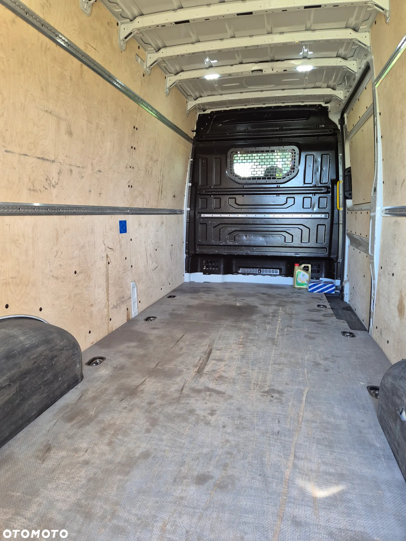 Volkswagen CRAFTER - 7