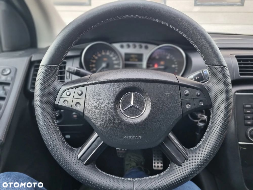 Mercedes-Benz Klasa R 320 CDI 4Matic 7G-TRONIC DPF - 13