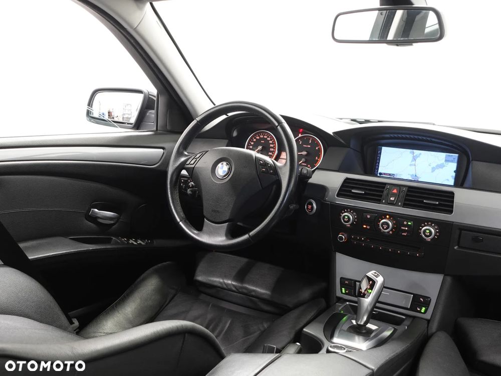 BMW Seria 5 530d - 29