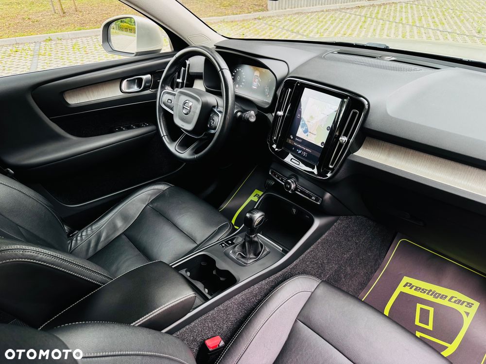 Volvo XC 40 D3 SCR Inscription - 38
