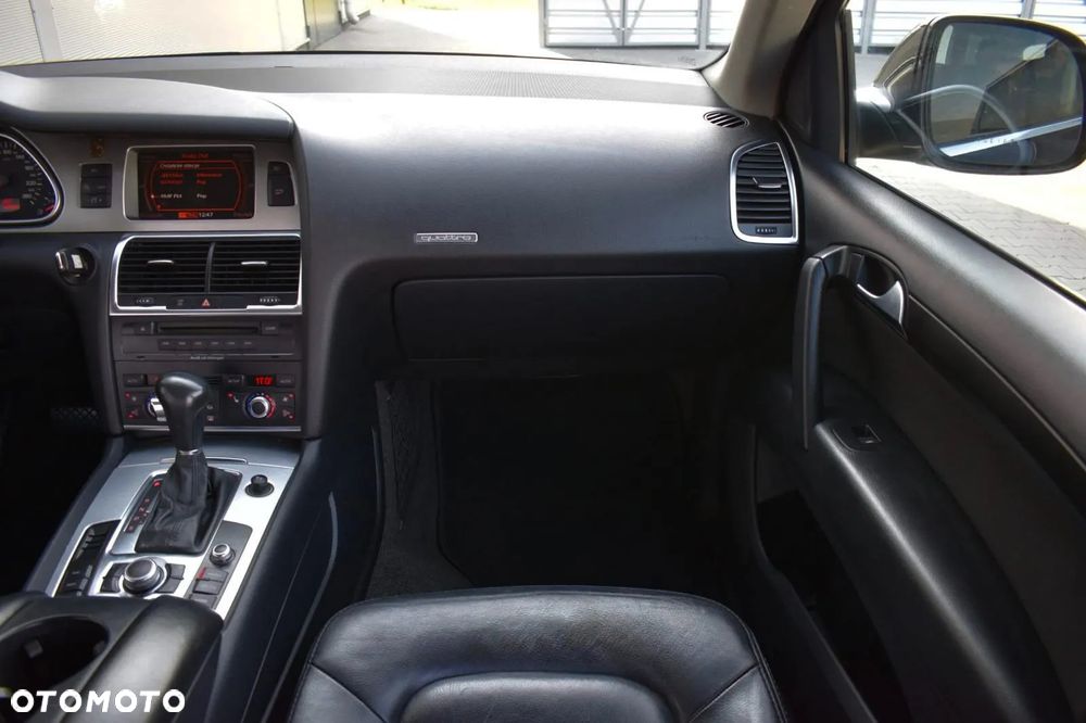 Audi Q7 - 8