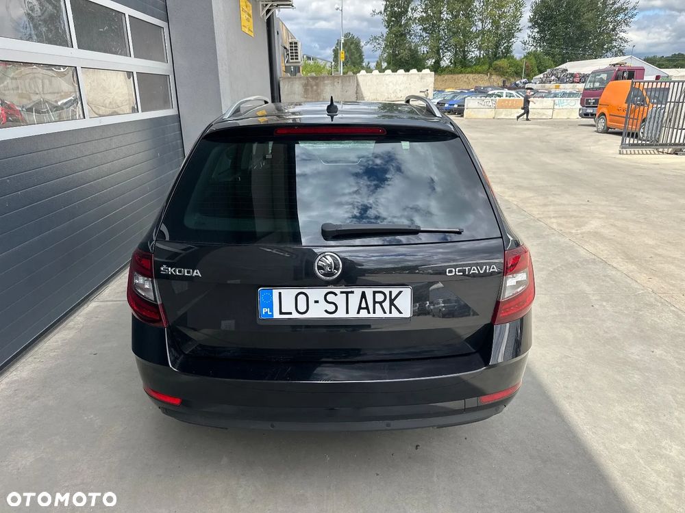 Skoda Octavia 2.0 TDI SCR Style DSG - 6