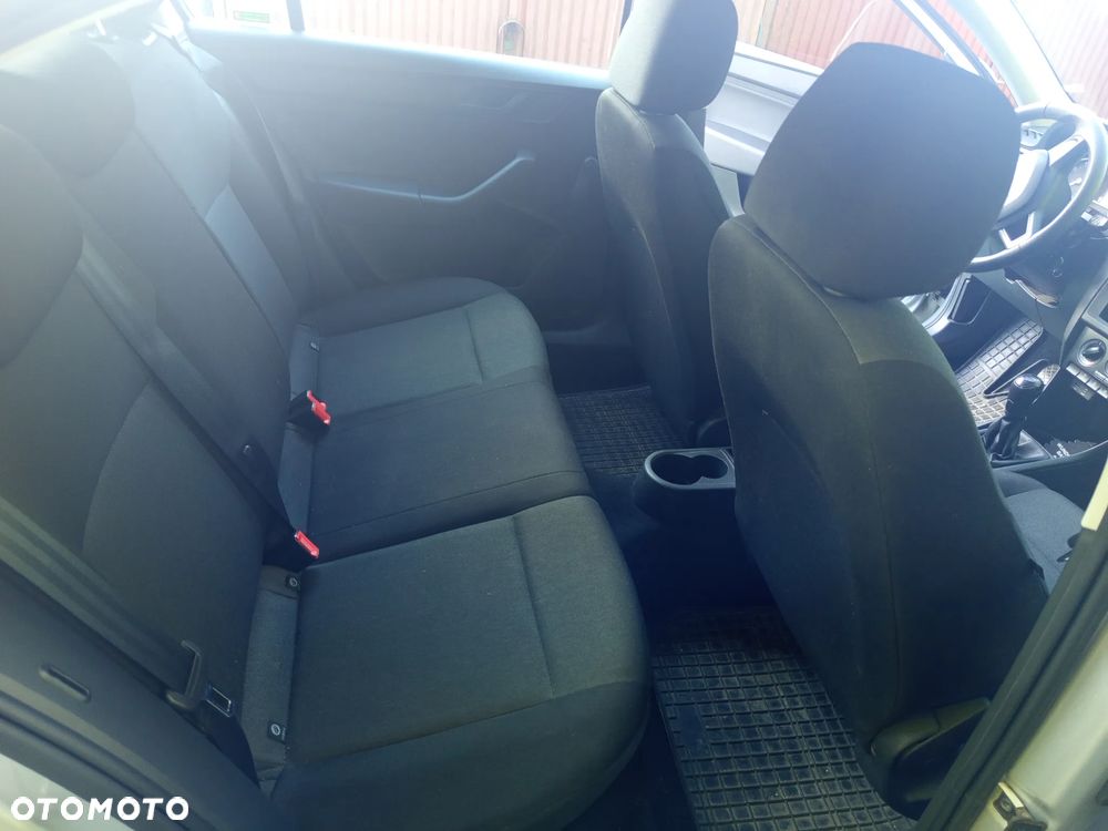 Skoda RAPID 1.2 TSI Ambition - 7