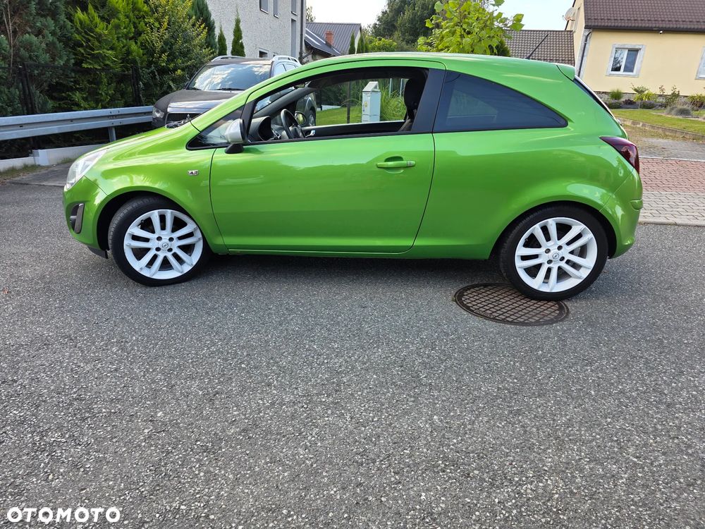 Opel Corsa 1.4 16V Color Edition - 27