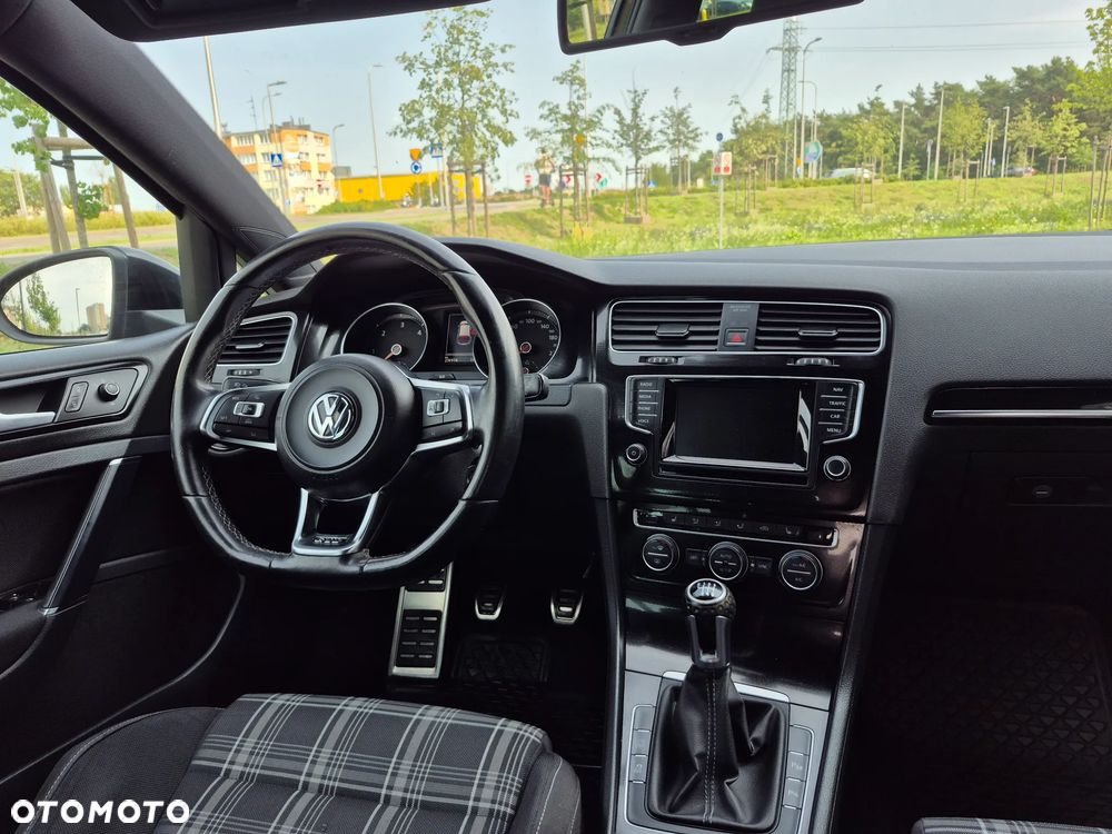 Volkswagen Golf GTD (BlueMotion Technology) - 34