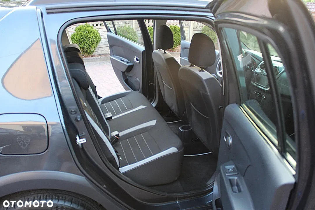 Dacia Sandero Stepway 0.9 TCe Laureate S&S - 11