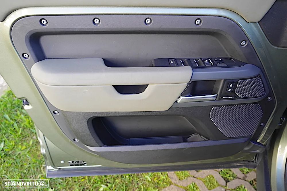 Land Rover Defender 2.0 P400e 110 AWD X-Dynamic SE - 20