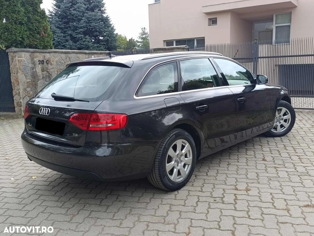 Audi A4 - 4