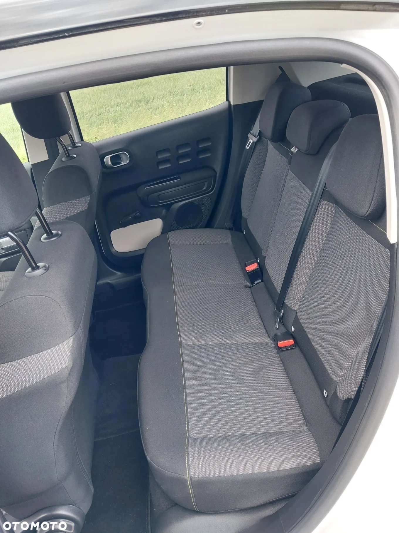 Citroën C3 Pure Tech 110 S&S EAT6 ELLE - 8