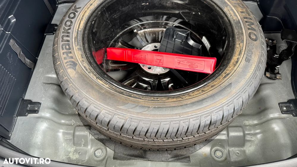 Kia Sportage 2.0 CRDI 2WD Spirit - 17