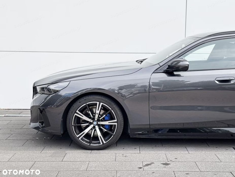 BMW Seria 5 520d xDrive mHEV M Sport - 18