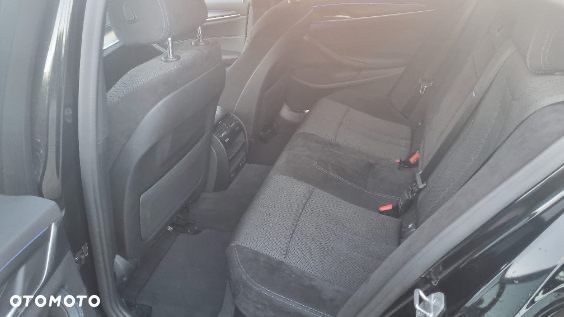 BMW Seria 5 520i - 10
