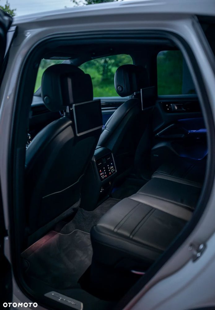 Porsche Cayenne S - 26