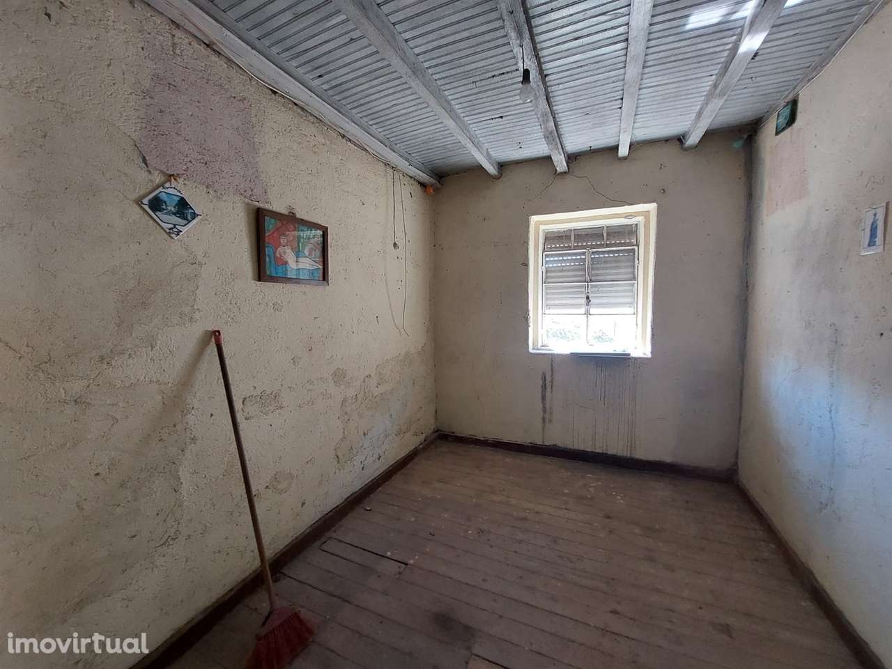 Moradia para Restaurar T2+2 Venda em Nespereira,Gouveia - Grande imagem: 3/11