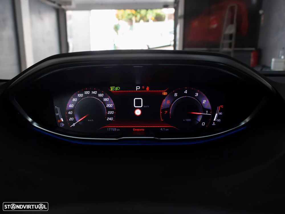 Peugeot 3008 1.2 PureTech Allure EAT8 - 25